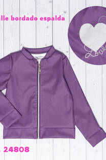 campera cuerina con aplique