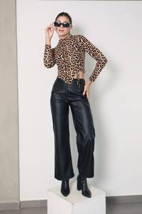 POLERA ANIMAL PRINT LANILLA  - 