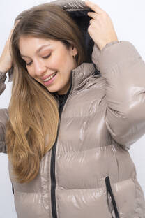 campera puffer brillosa valen - 