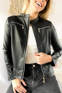 Campera engomada de cuerina Siamo - 