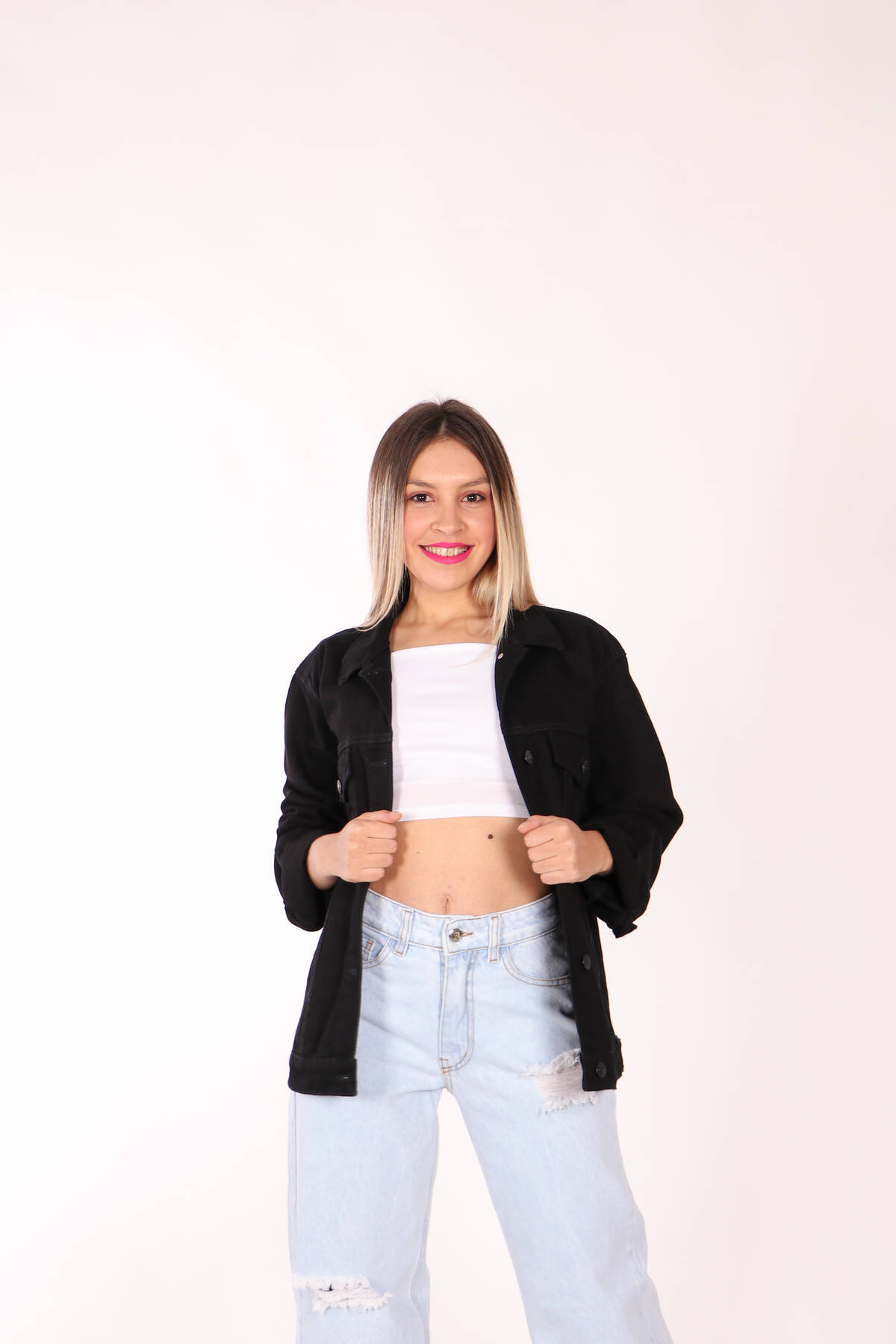 Imagen carrousel Campera oversize black rigido 1