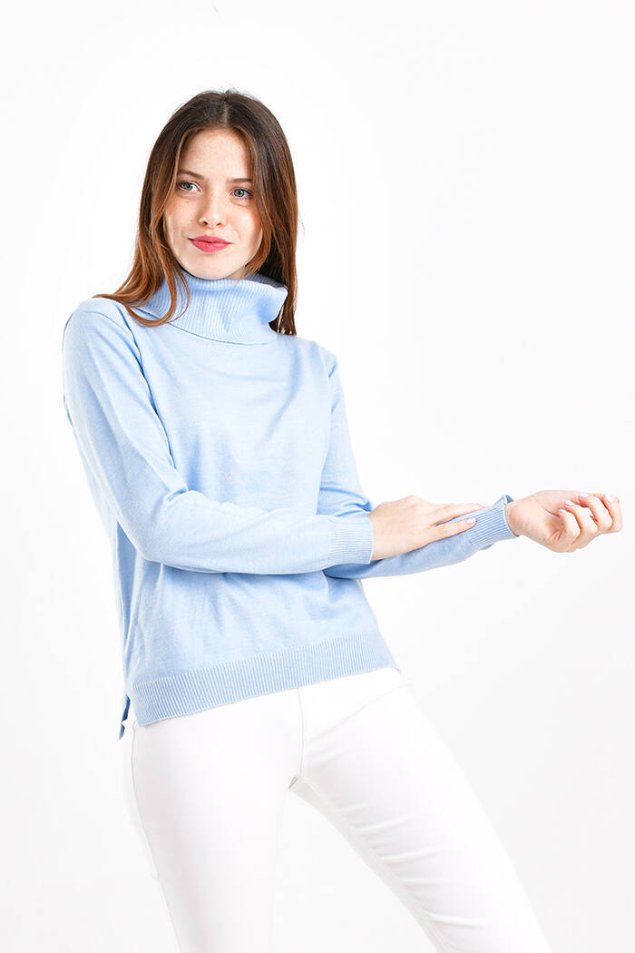 Imagen producto Sweater Basico Con Polera Y Tajos 10