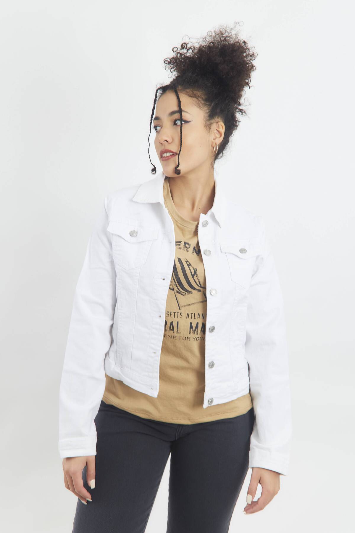 Imagen carrousel Campera Blanca Elastizada  1