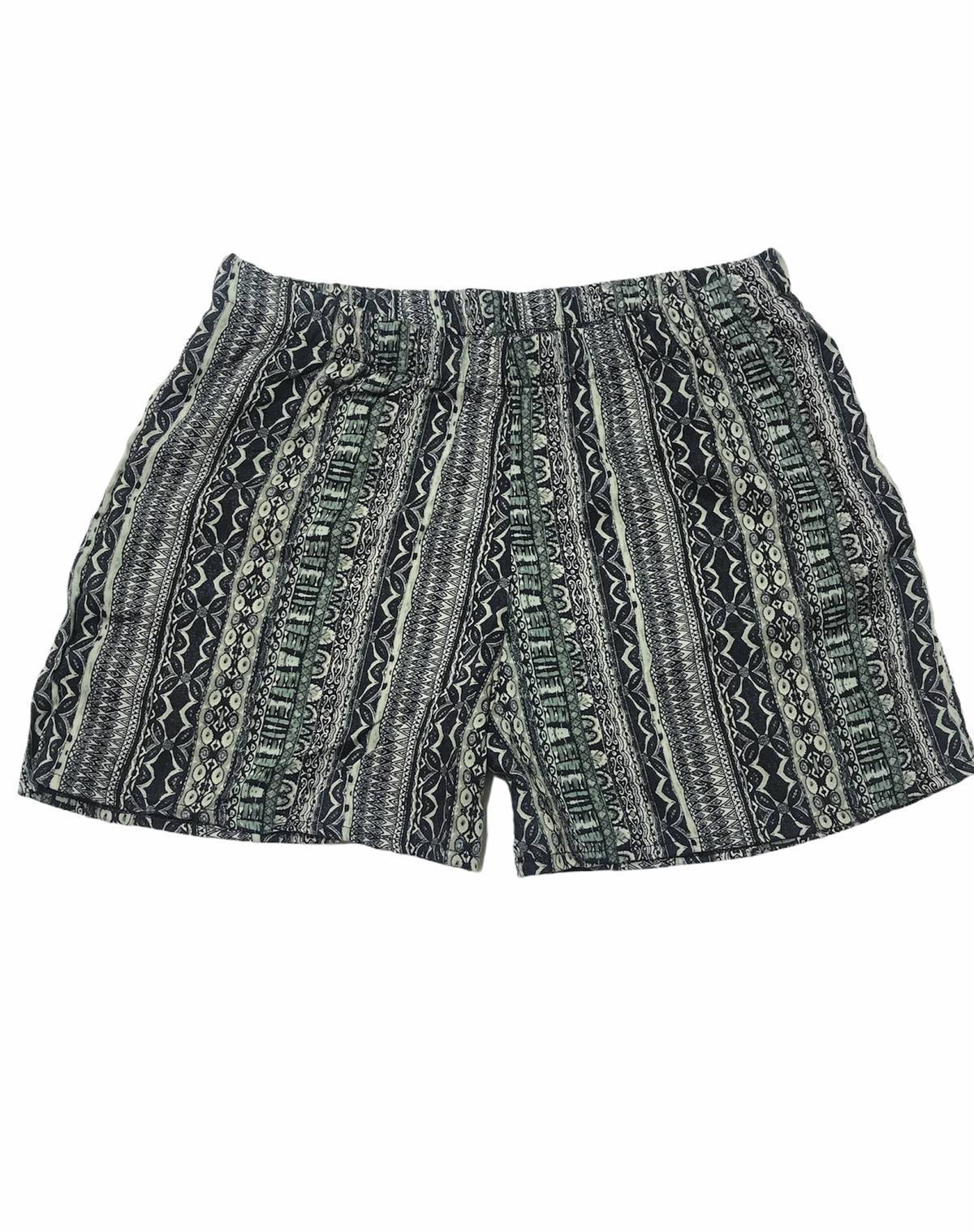 Imagen producto Short fibrana estampado 4