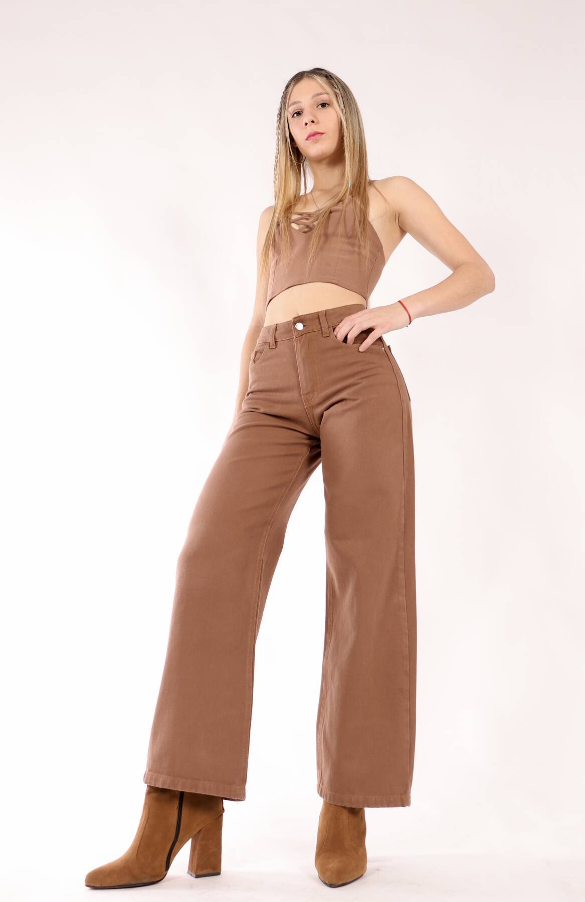 Imagen producto Wide leg rígido chocolate ruedo normal 4