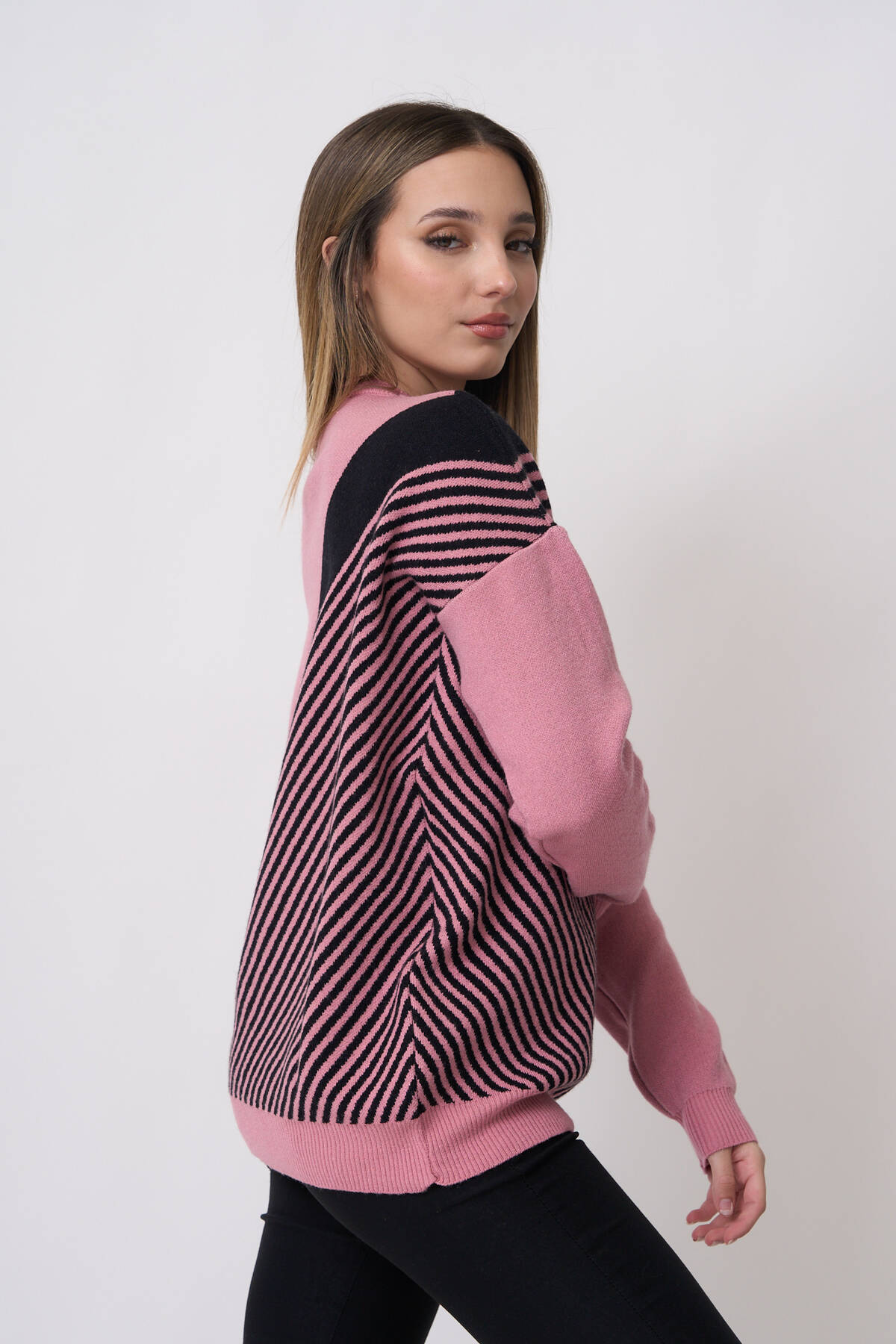 Imagen carrousel Sweater Diagonal Jacquard 4