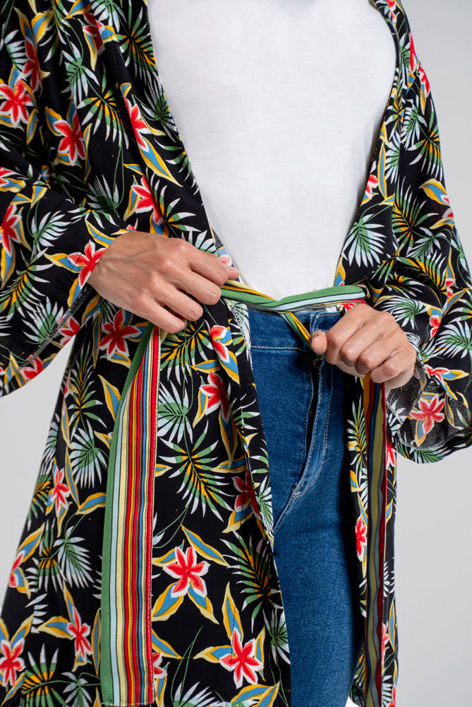 Imagen carrousel Kimono Kahlo 2