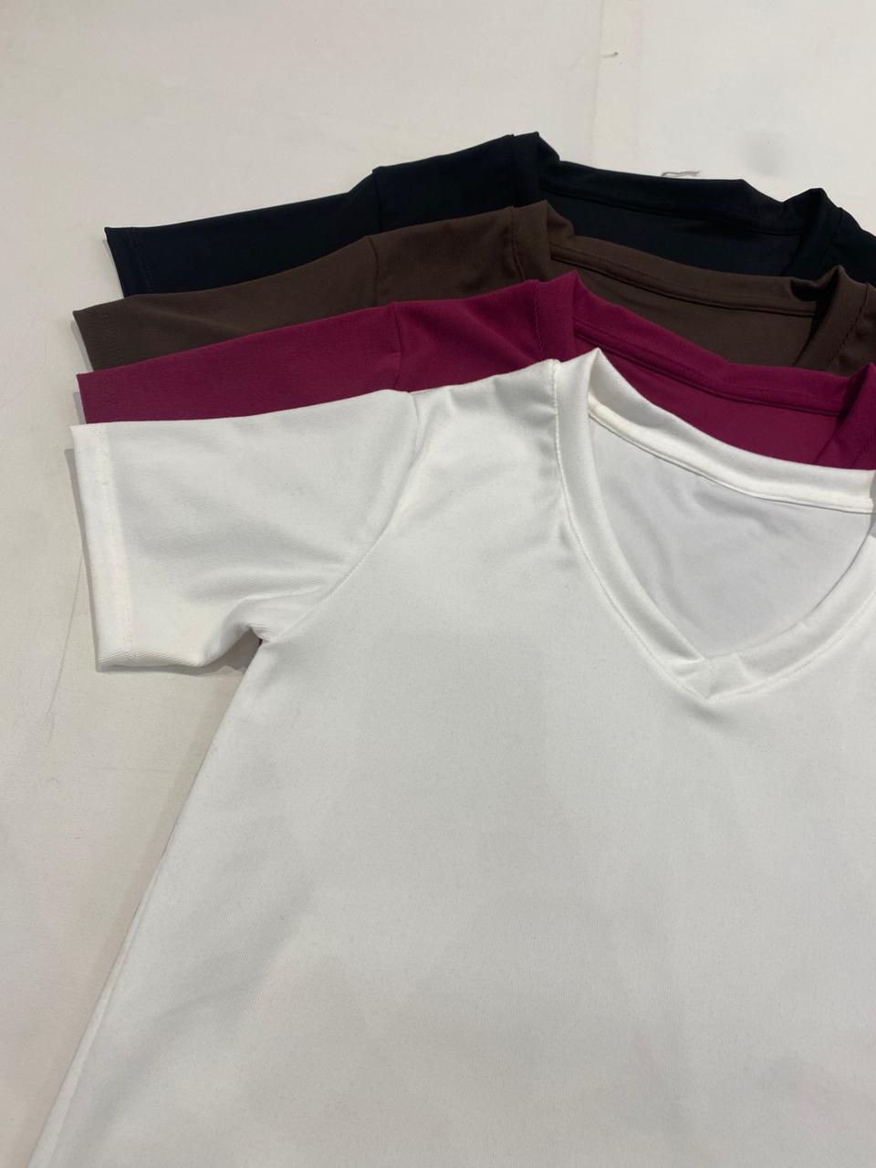 Imagen carrousel Remera OCTAVIA 1