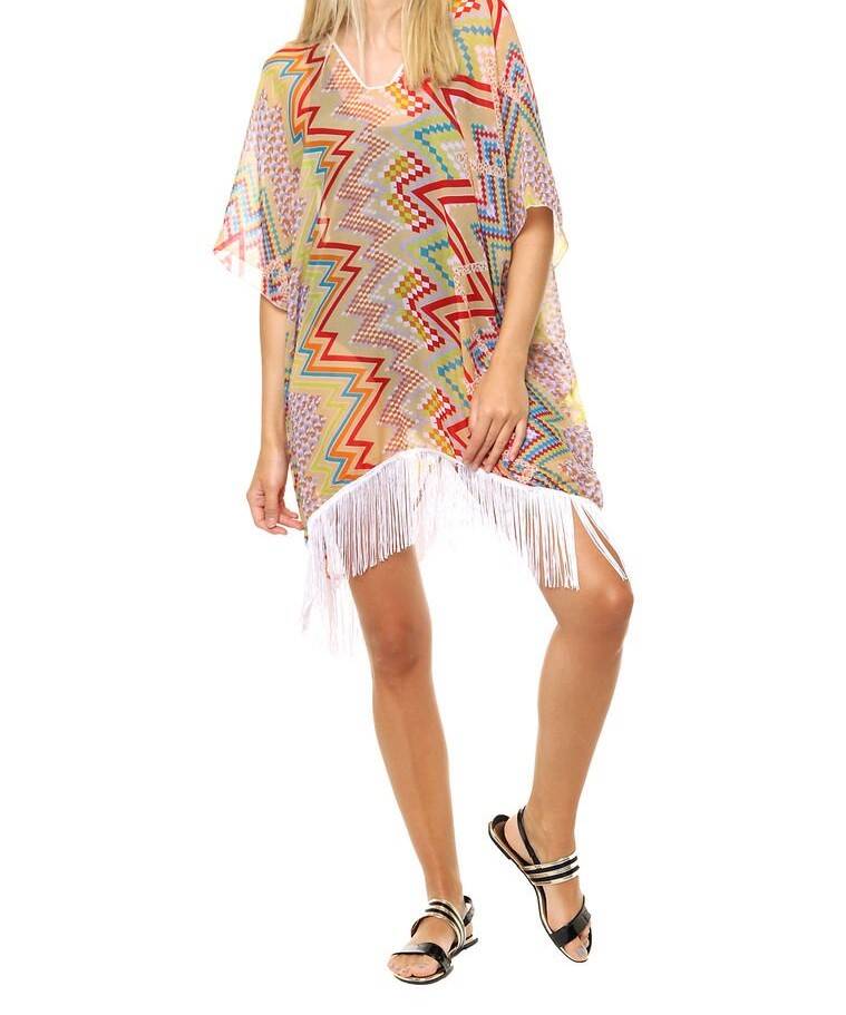 Imagen carrousel poncho playera  con flecos 3