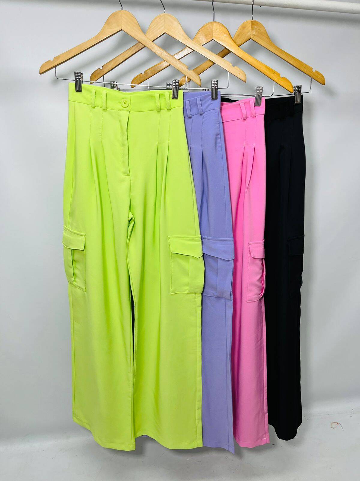 Imagen carrousel pantalon palazo sastrero cargo nadine 2